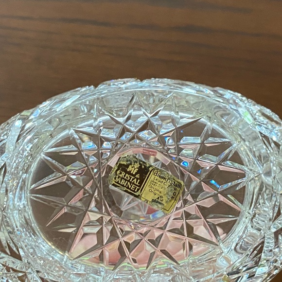 Vintage Beautiful Crystal Basket - Picture 5 of 8